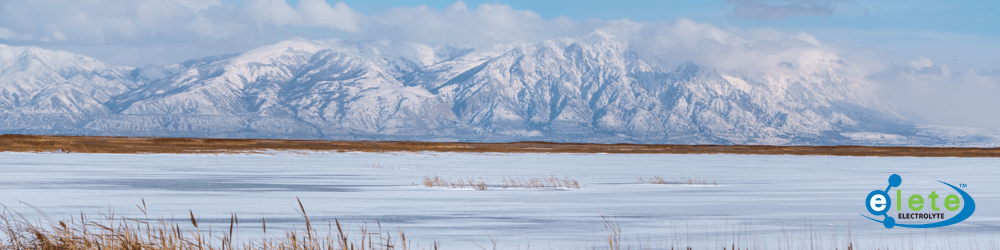 Velké Solné jezero v Utahu. Jde o největší slané jezero na západní polokouli, leží v severní části státu Utah a bývá nazýváno Americké Mrtvé moře. 